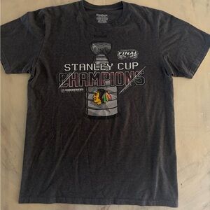 Chicago Blackhawks 2015 Stanley Cup Champions T-Shirt Size Medium Reebok NHL